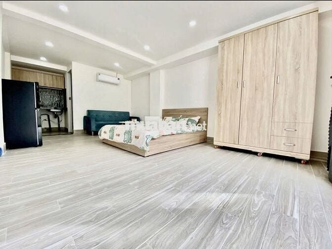 Cho Thuê Căn Hộ Ban Công Rộng 50m2 Full Nội Thất ở D5, Bình Thạnh