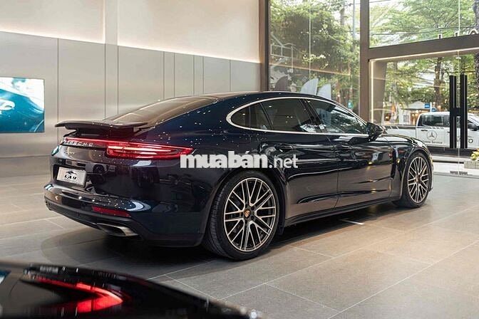 LONG ANH AUTO về Porsche Panamera model 2019