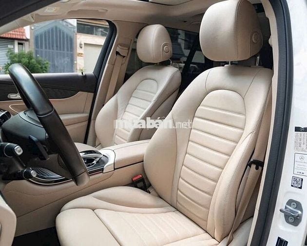 Mercedes Benz GLC300 4Matic 2019 - 85000 km