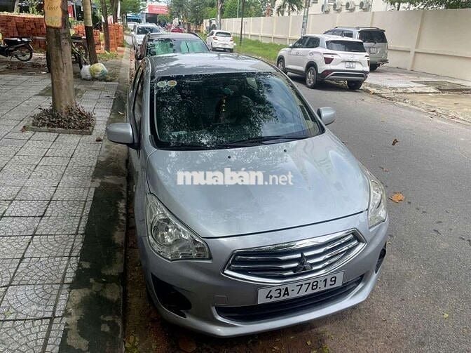 Bán Mitsubishi Atrger đời 2017 xe đẹp máy rin