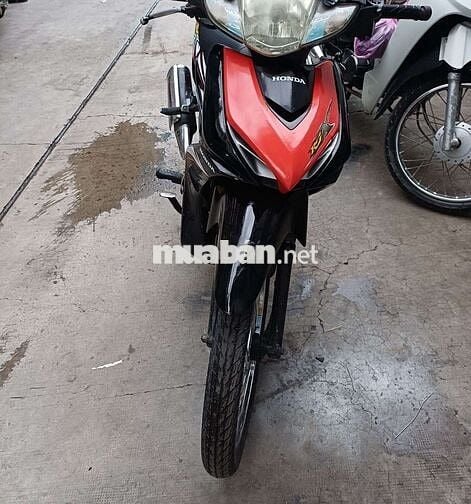 Xe wave chính chủ ký. Máy êm ngon.mua về đi liền