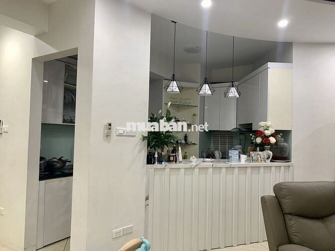 Hot nhỉnh 9 tỷ vào ngay CT5 Mỹ Đình Sông Đà 4PN 3VS 142m2 full đồ đẹp