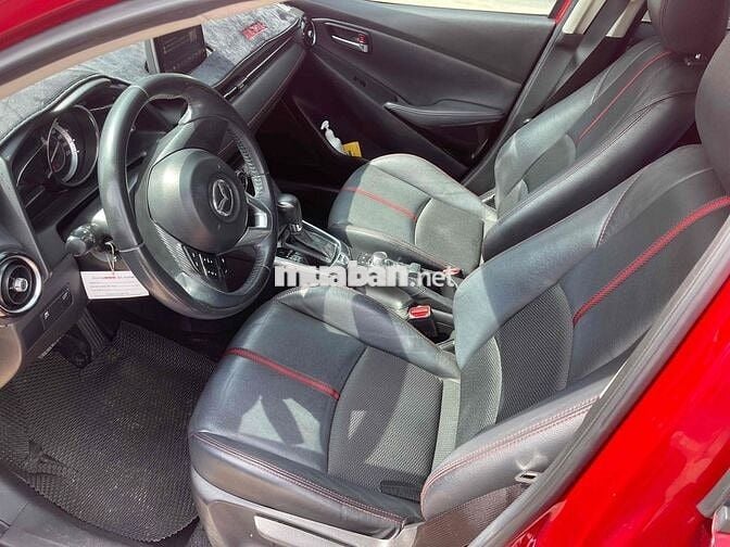 Mazda 2 2016  1.5 AT Hatchback - 85000 km