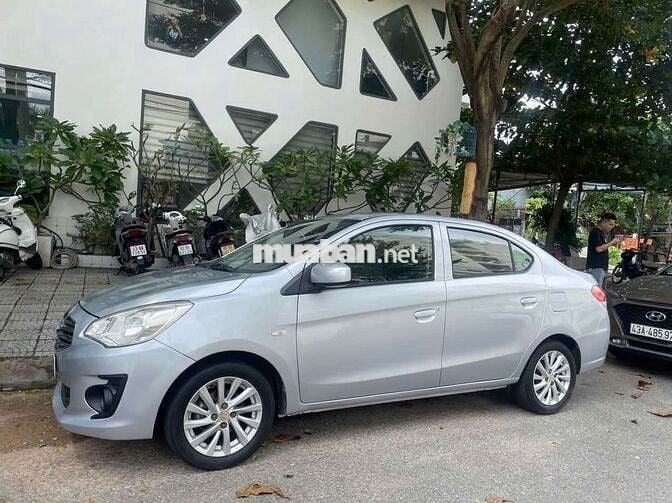 Bán Mitsubishi Atrger đời 2017 xe đẹp máy rin