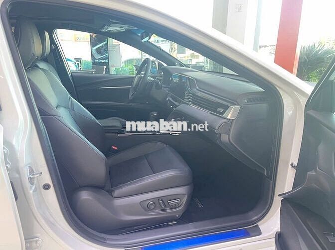 Toyota Camry 2025 2.5HEV TOP 1.377.000.000 vnđ