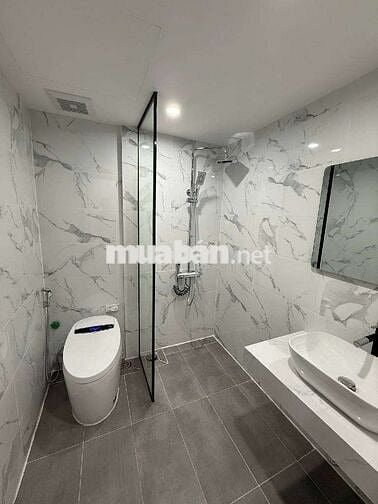 💥 Bán gấp nhà 5 tầng Kim Mã - đẹp gần phố đi lại tiện, giá cả hợp lý