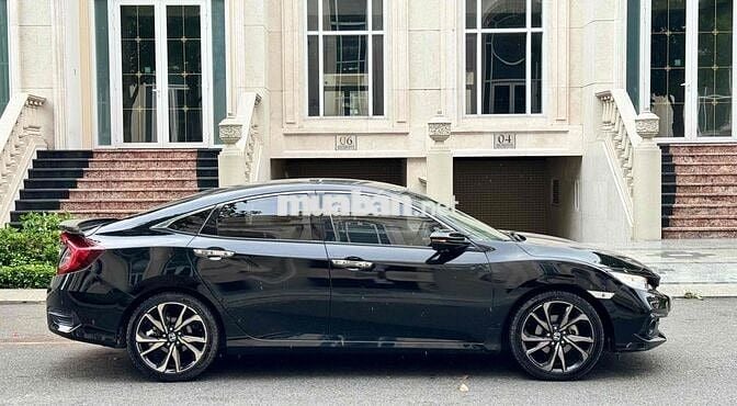 Honda Civic 2019 1.5 Turbo RS - 51000 km