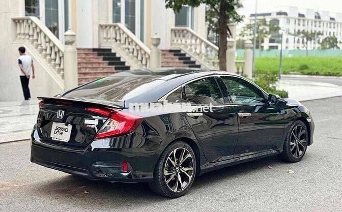 Honda Civic 2019 1.5 Turbo RS - 51000 km