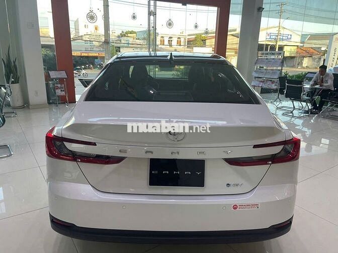 Toyota Camry 2025 2.5HEV TOP 1.377.000.000 vnđ