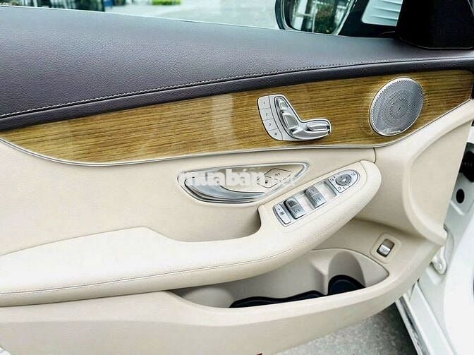 MERCEDES BENZ C250 EXCLUSIVE 2016 Trắng.Kem Xe Đẹp