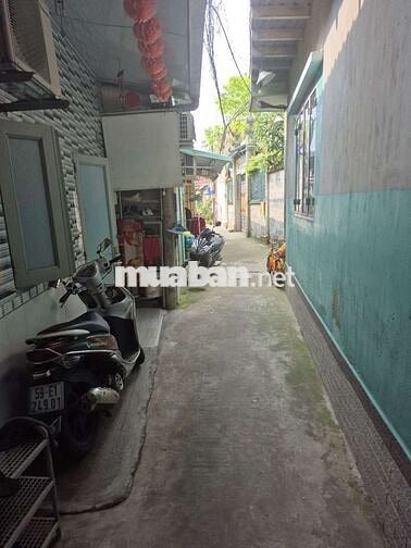 Gấp gấp nhà 4m x 6 m 2 tầng, 2pn, 2wc, bà điểm hóc môn