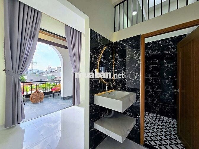 ✅ NHÀ 3 TẦNG 3 MÊ, KÔ TÔ TRÁNH NHAU NGUYỄN NHƯ HẠNH, RA SÂN BAY 4,5KM✅