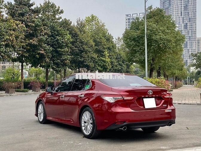 Toyota Camry 2021 2.5Q - Odo cực lướt 23,000 km.