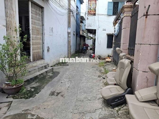 Chính chủ vừa gửi nhà 40m, 2pn gần bến xe an sương đông lân , bà điểm