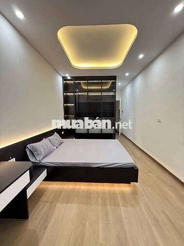 💥 Bán gấp nhà 5 tầng Kim Mã - đẹp gần phố đi lại tiện, giá cả hợp lý