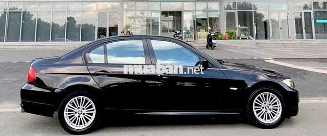 Bán rẻ BMW 330i SPORT 2012 iEdition rất đẹp!