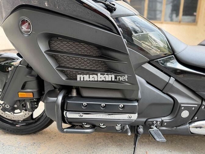 Honda GoldWing F6B bản Deluxe nhập Mỹ 2015