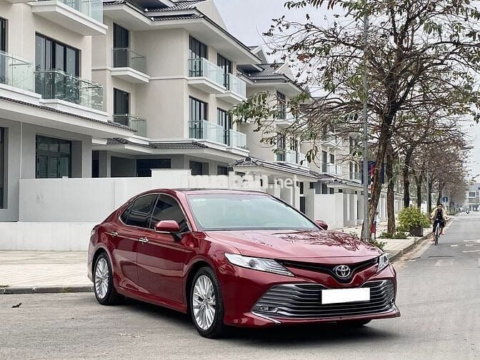 Toyota Camry 2021 2.5Q - Odo cực lướt 23,000 km.