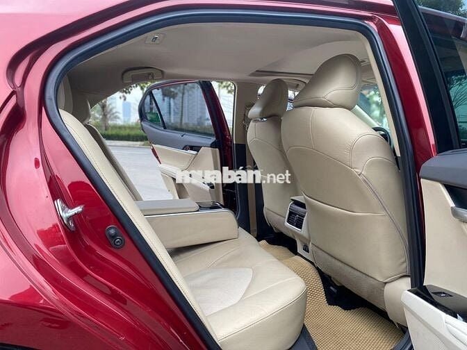 Toyota Camry 2021 2.5Q - Odo cực lướt 23,000 km.