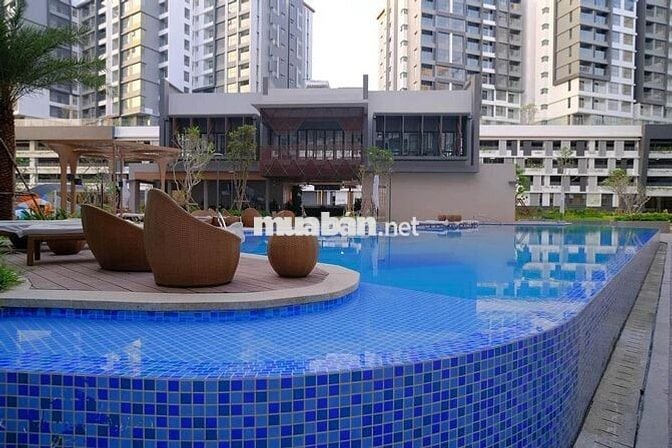 Căn góc cực đẹp 2 ban công tại Celadon Briliant