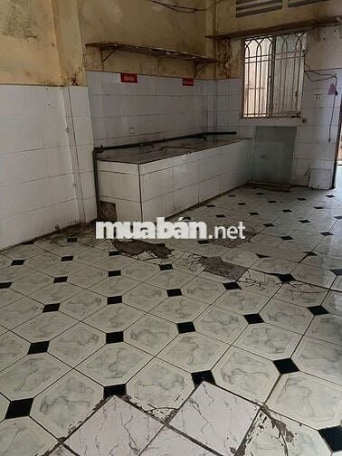 Cho thuê nhà nguyên căn mặt tiền đường số 45 Tân Quy, cho cải tạo