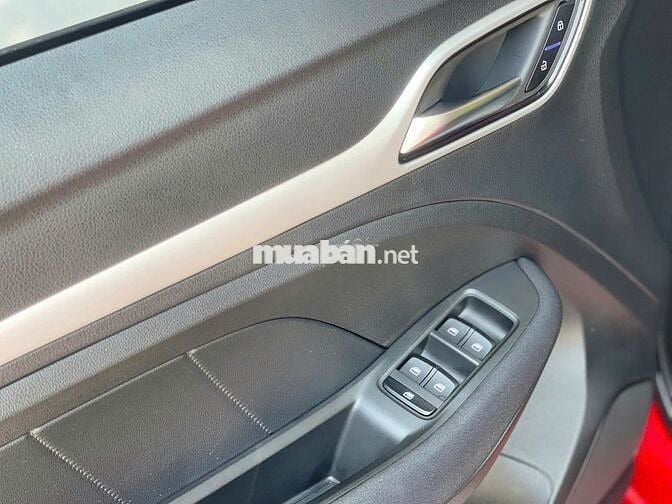 MG ZS 2023 tiết kiệm 100 triệu so với xe mới ra SR