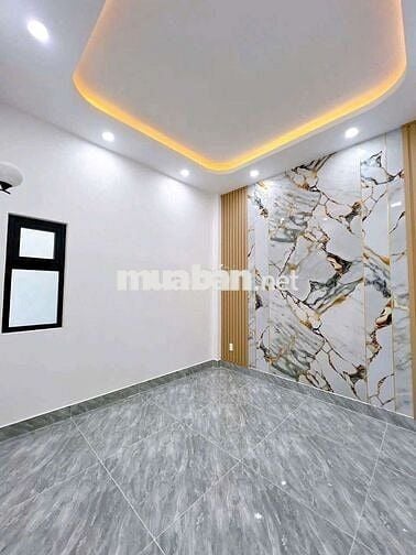 Bán nhà lầu sổ hồng riêng xe hơi trước cửa