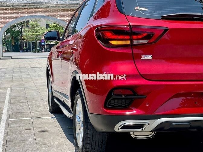 MG ZS 2023 tiết kiệm 100 triệu so với xe mới ra SR