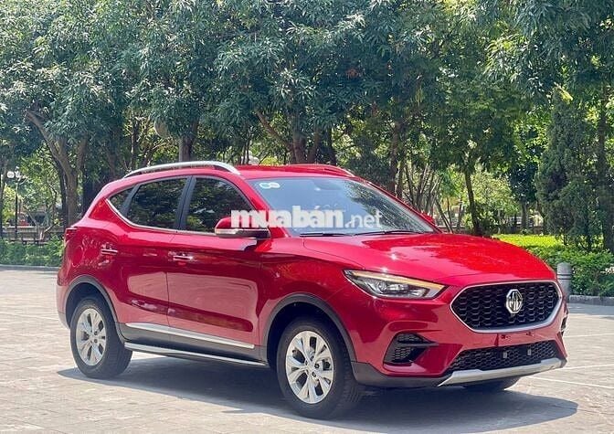 MG ZS 2023 tiết kiệm 100 triệu so với xe mới ra SR
