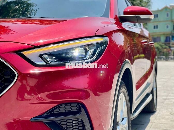 MG ZS 2023 tiết kiệm 100 triệu so với xe mới ra SR