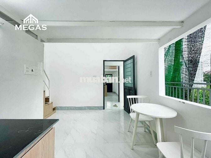 Duplex Ban Công Mới Xây Full Nội Thất Ngay Cầu Sắt Nguyễn Thái Sơn