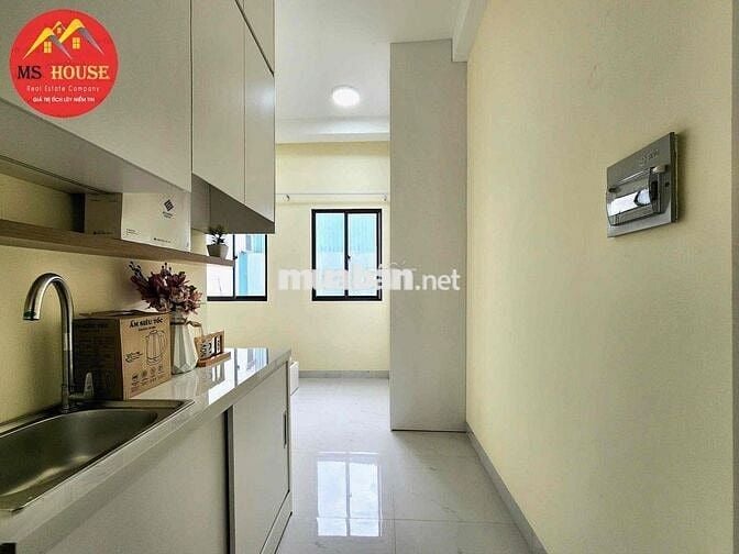 CĂN HỘ CÓ CỬA SỔ GẦN NHÀ GA T3 KHU ETOWN K300 NGAY TÂN BÌNH