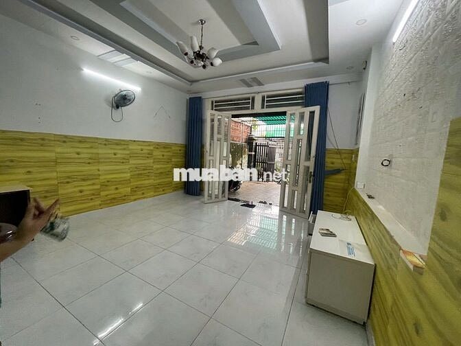 Cho Thuê Nhà Nguyên căn 3 Lầu - Giá 12tr - Có Sân Để OTO - Phước Kiển