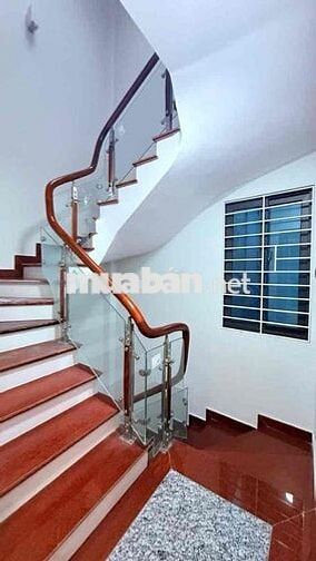 GẦN HỒ TÂY – NGÕ TO NHƯ PHỐ – NHÀ ĐẸP 5 TẦNG FULL NỘI THẤT – Ở NGAY!