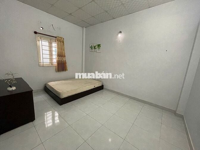 Cho Thuê Nhà Nguyên căn 3 Lầu - Giá 12tr - Có Sân Để OTO - Phước Kiển