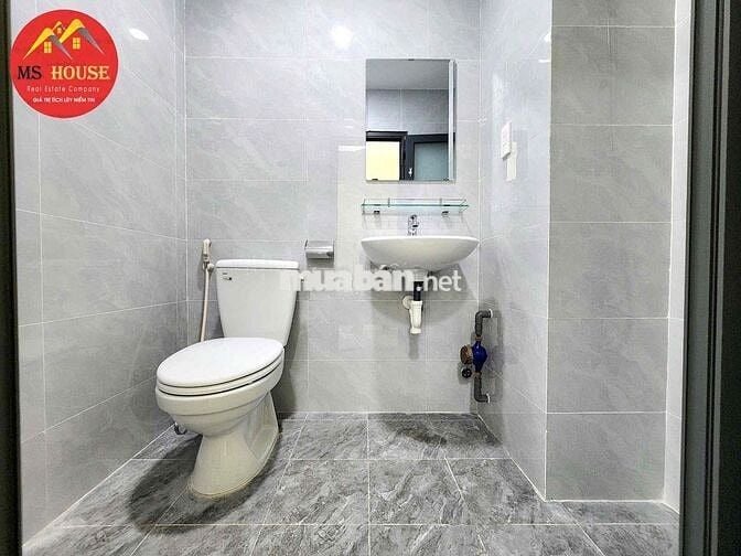 CĂN HỘ CÓ CỬA SỔ GẦN NHÀ GA T3 KHU ETOWN K300 NGAY TÂN BÌNH