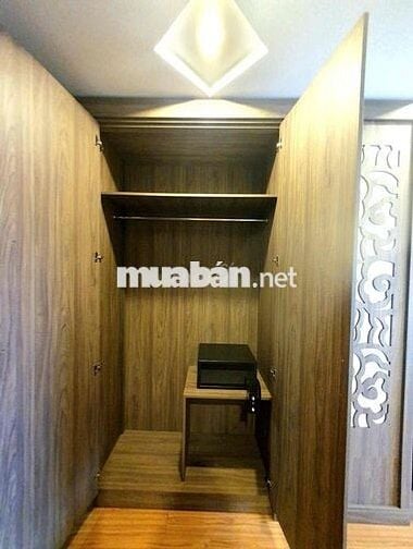 Cho thuê phòng khách sạn 4 sao sát biển, gần Trần Phú, gần chợ,