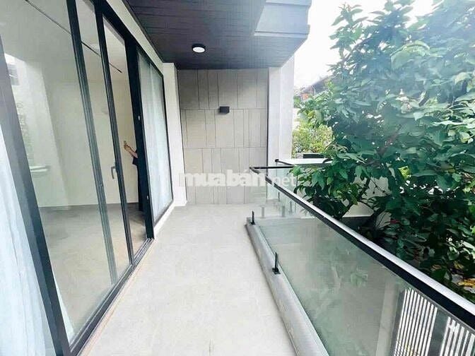 Cho thuê nhà hẻm xe hơi 2MT Đường 3/2 Q10 nhà đẹp