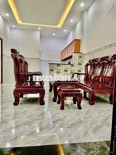 Bán nhà sạch đẹp ở ngay,DT: 7,50 x 11 (79,2m2 full thổ) Giáp Quận 12