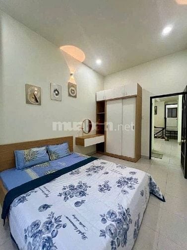 BÁN NHÀ THÍCH QUẢNG ĐỨC P.4 PHÚ NHUẬN SHR 1T2L 3PN