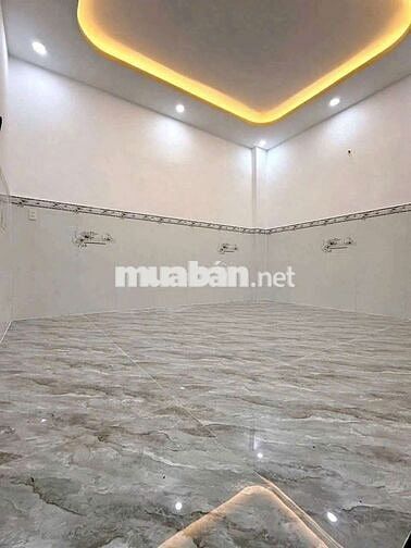 Bán nhà sạch đẹp ở ngay,DT: 7,50 x 11 (79,2m2 full thổ) Giáp Quận 12