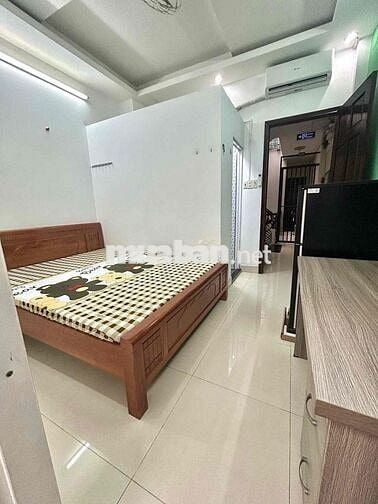 Căn hộ mini Có ban công nhỏ mặt tiền Dương Bá Trạc Quận 8