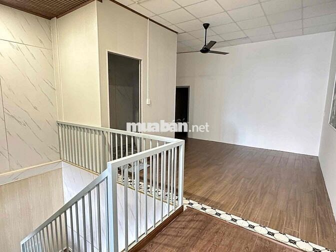 HÀNG HIẾM - Cho thuê MB Kinh Doanh trệt lầu ngay Vòng Xoay Hiệp Thành