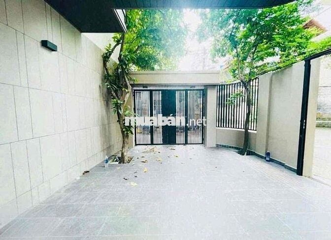 CHO THUÊ VILLA 2MT MỚI XÂY ĐƯỜNG BA THÁNG HAI QUẬN 10 (50triệu)