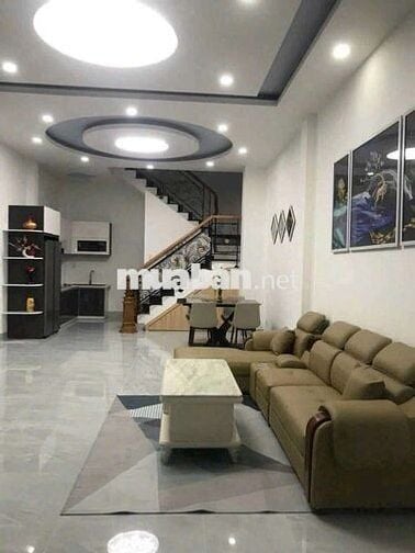 Cho thuê nhà 2 lầu 1 trệt mặ tiền Nguyễn Thị Minh Khai Phú Hòa