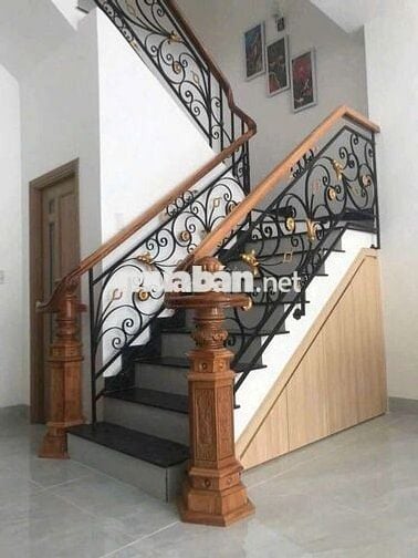 Cho thuê nhà 2 lầu 1 trệt mặ tiền Nguyễn Thị Minh Khai Phú Hòa