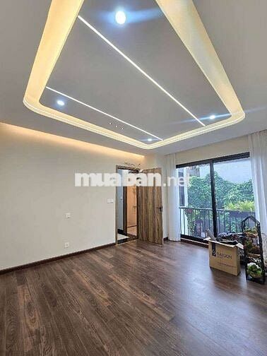 🔥 BÁN NHÀ 6 TẦNG FULL NỘI THẤT - CẠNH HỒ SÀI ĐỒNG - LONG BIÊN 🔥
🏡