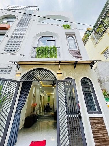 Xoay vốn bán nhà đường số 49 HBC Thủ Đức ,50m2 Giá 2ty560 lh Vân