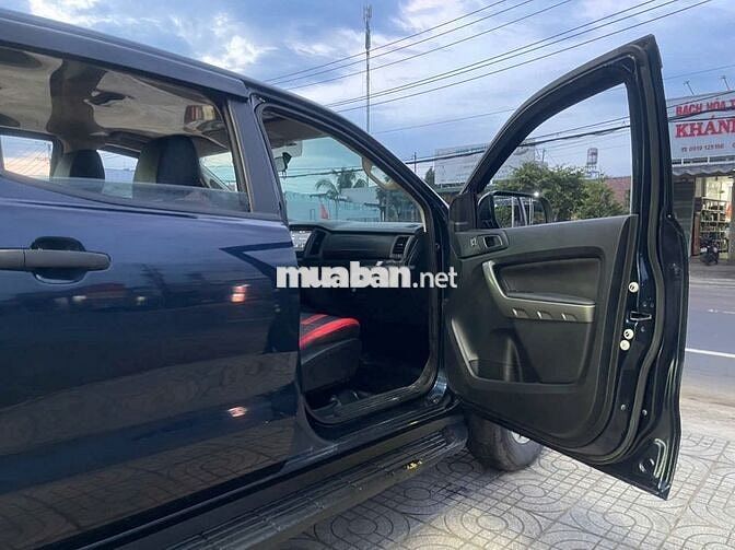 Ford Ranger 2021 XLS 2.2L 4x2 MT - đẹp keng