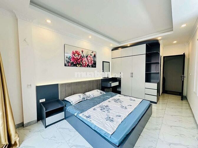 Tân Mai nhà mới 4 ngủ, hiện đại, ô tô đỗ cửa, kinh doanh, sẵn sổ đỏ